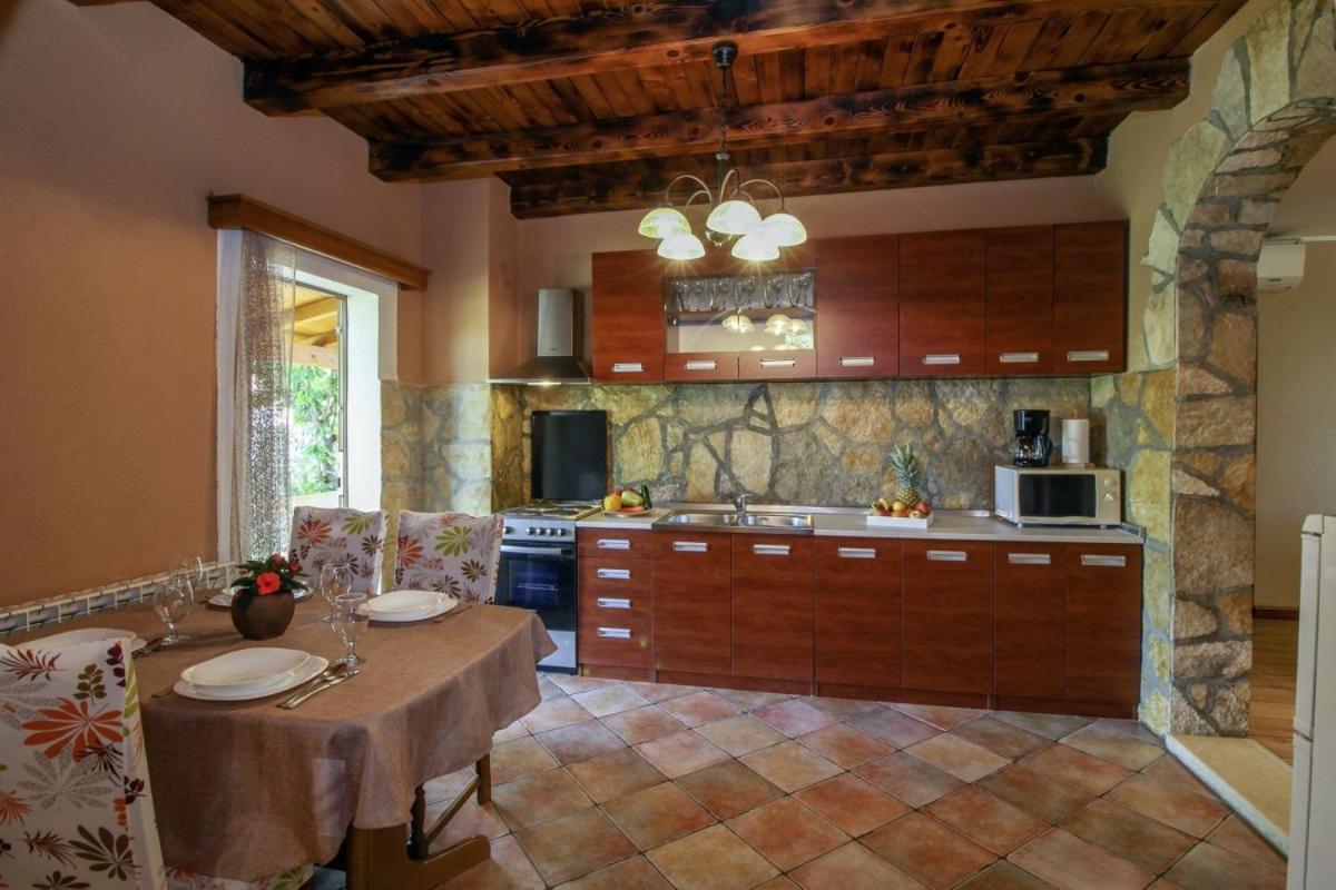 Dea In Kmeti Villa Zminj Luaran gambar